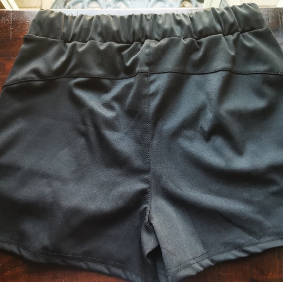 Willit Women's Black Athletic Shorts (Large) - Picture 4 of 4